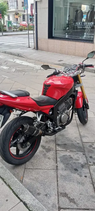 Moto Hyosung Comet GT650I