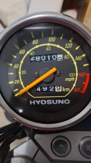 Moto Hyosung Comet GT650I