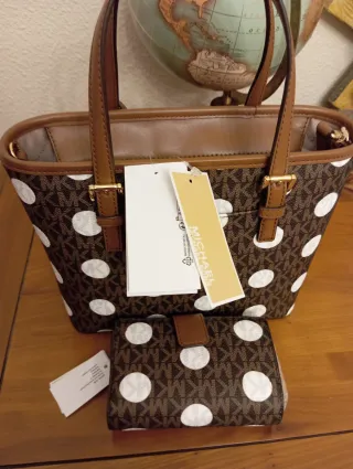 Bolso y billetera Michael Kors