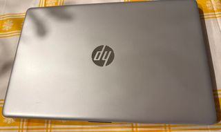 Portátil HP 15-DA0244NS i3-7020U Plata
