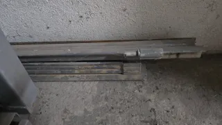 Puerta ballesta de tienda