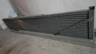 Puerta ballesta de tienda