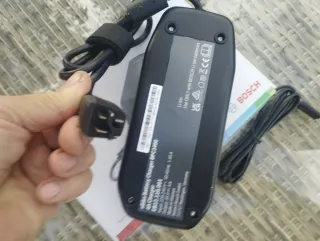 Cargador Bosch 4A Bicicleta Eléctrica BPC3400