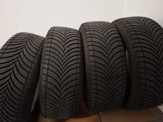 Gomme 4 stagioni Kleber 205/50 R17 93V QUADRAXER 3