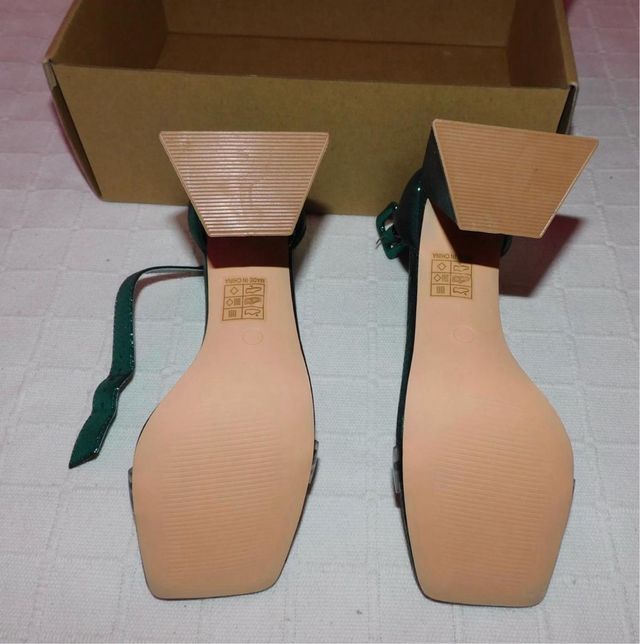 Tacones verdes Shein