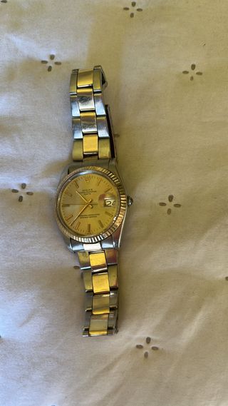 Reloj Rolex Date - Esfera Dorada