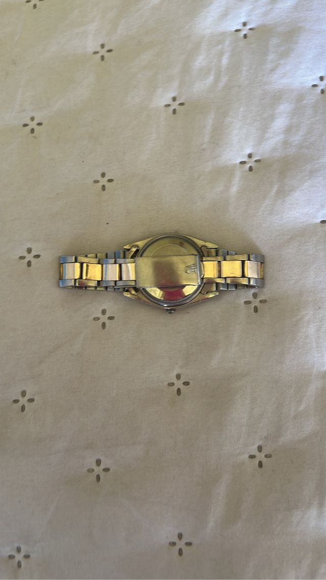 Reloj Rolex Date - Esfera Dorada