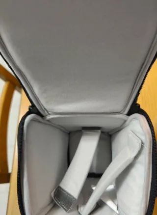 Bolsa Cámara Amazon Basics Negra