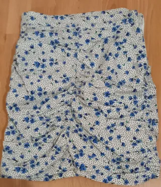 Falda fruncida estampada floral