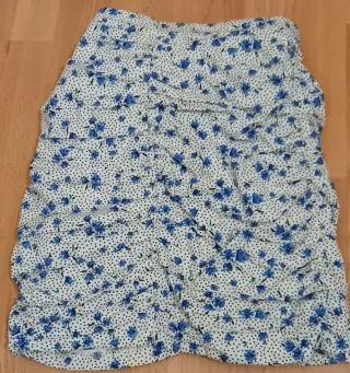 Falda fruncida estampada floral