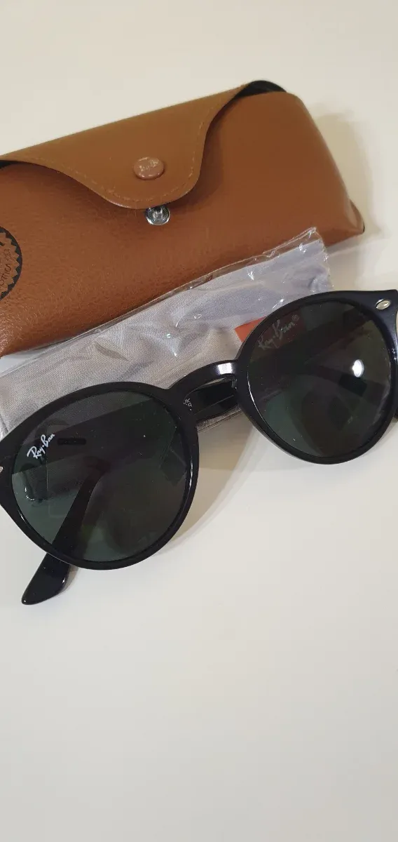 Ray-Ban RB 2180 Gafas de Sol Negras 49mm