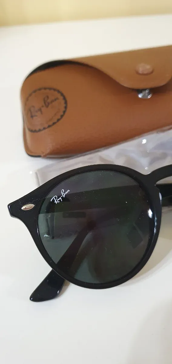 Ray-Ban RB 2180 Gafas de Sol Negras 49mm