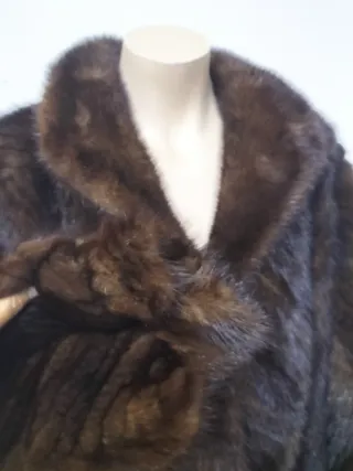 Abrigo largo tipo visón