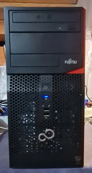 Fujitsu Desktop Computer