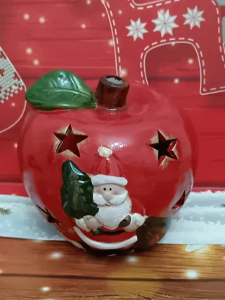 Porta candela natalizio a forma di mela, e candela