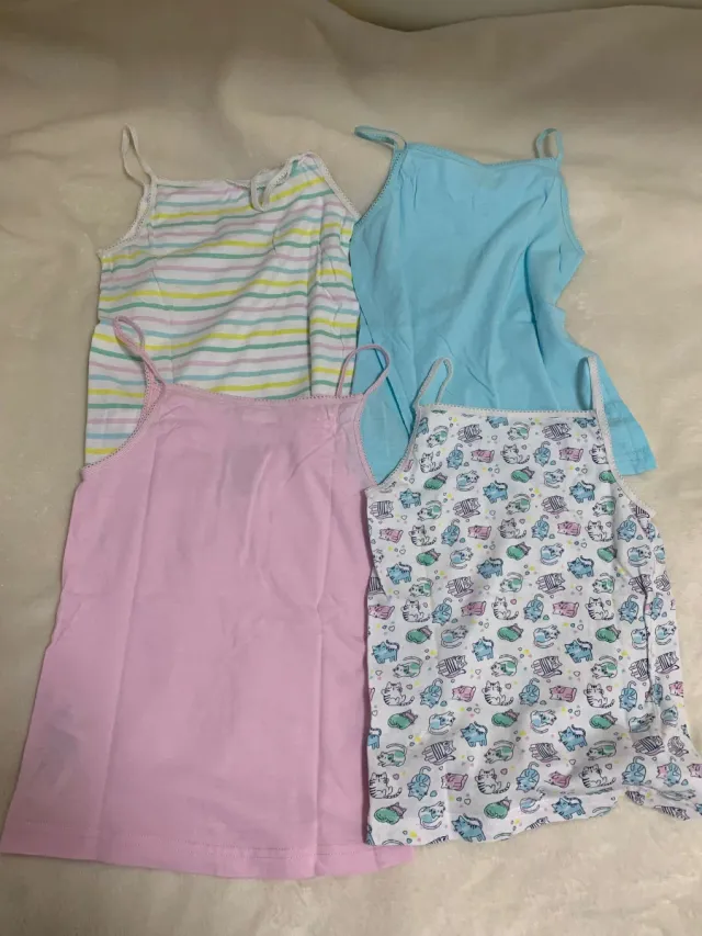 Confezione da 4 Magliette Intime per Ragazza 7-8 Anni Primark