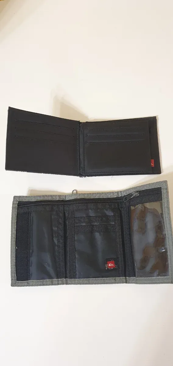 Lote 2 Carteras Quiksilver