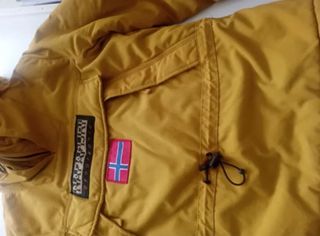 Abrigo Napapijri Amarillo
