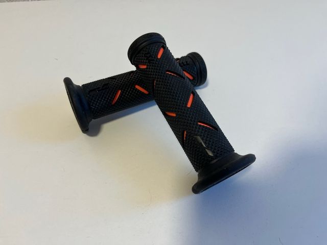 Puños Moto Negros y Naranjas