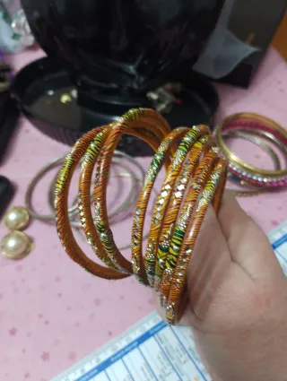 Lotto 8 bracciali donna