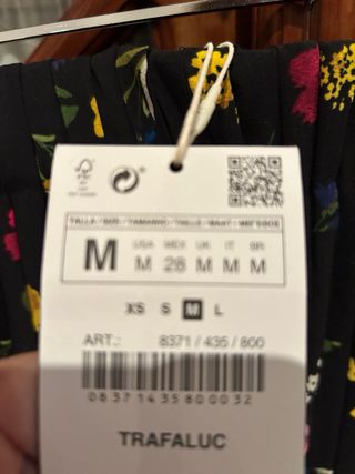 Falda Zara plisada floral