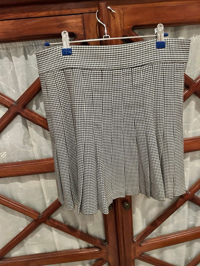 Falda Zara cuadros blanco y negro