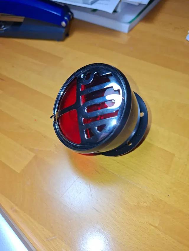 Luce posteriore per moto classica STOP