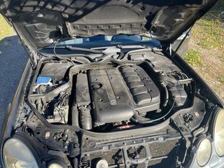 Mercedes-Benz w211 2005