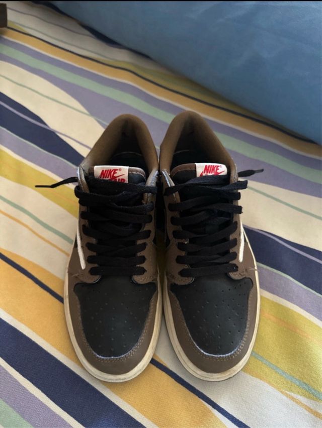 Nike Air Jordan 1 Low X Travis Scott