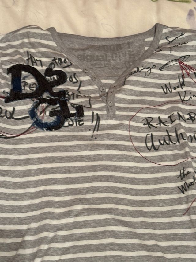 Camiseta Desigual Rayas Grises y Blancas