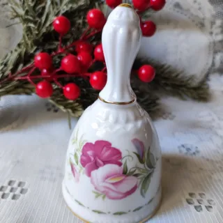 🇬🇧 Coppia campanelle Royal Albert mesi