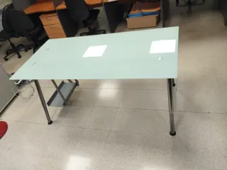 Mesa de oficina/estudio cristal y metal