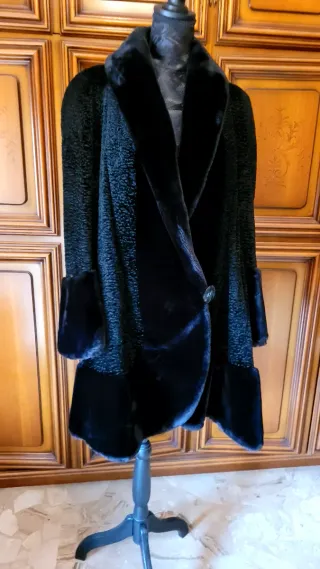 Cappotto Astrakan Nero
