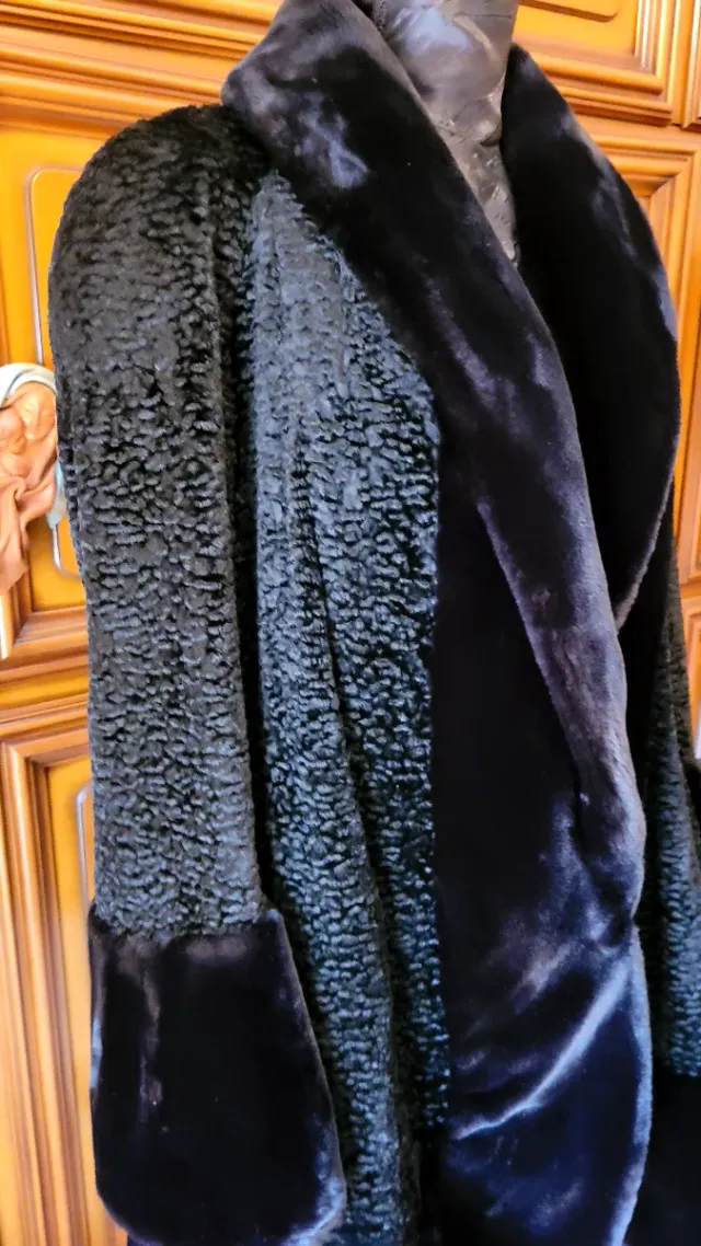 Cappotto Astrakan Nero