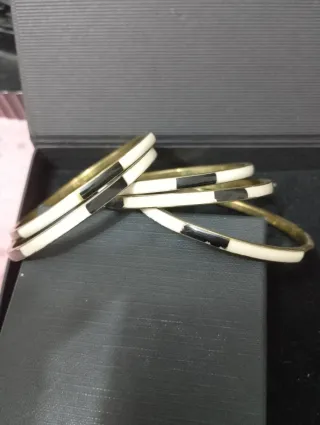 Lotto 5 bracciali vintage bianco e nero