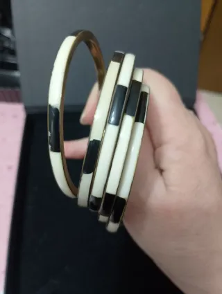 Lotto 5 bracciali vintage bianco e nero