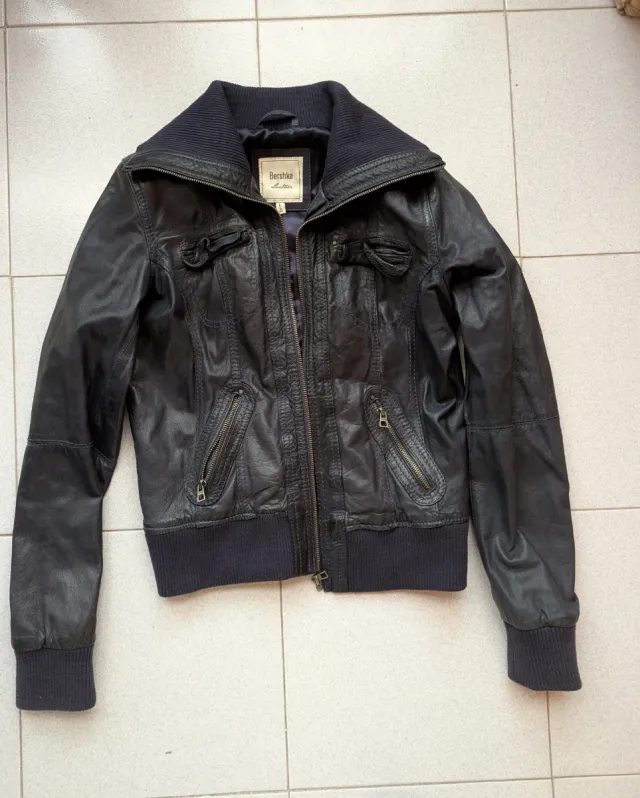 Chaqueta Cuero Negra Bershka