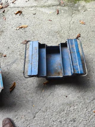 Caja de herramientas azul