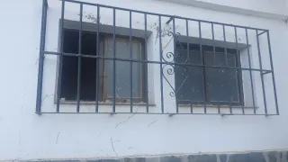 Rejas de Hierro macizo.