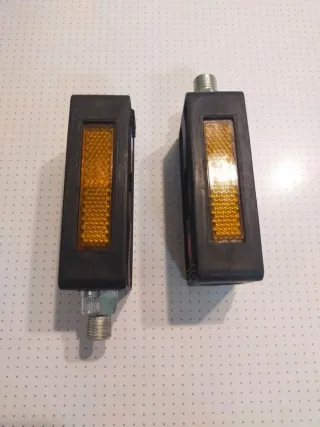 Juego bielas,Pedales y tornillos Vespino