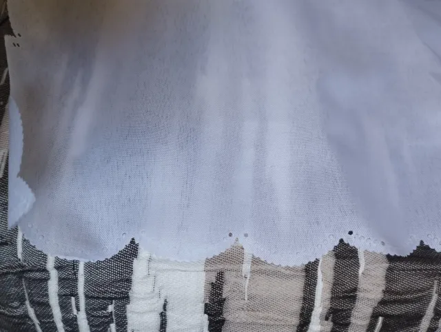 Mantel de mesa azul y blanco con flores