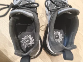 Nike Air React 270 T.37.5