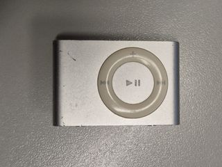 iPod Shuffle 2a Gen (1GB) - Con Caja y Accesorios