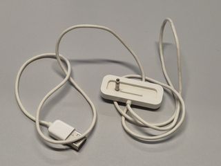 iPod Shuffle 2a Gen (1GB) - Con Caja y Accesorios