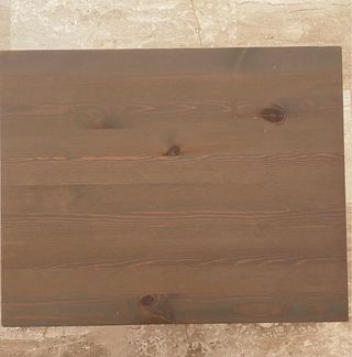 Mesita auxiliar de madera