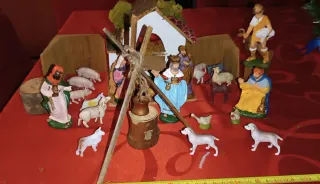Presepe con personaggi e animali