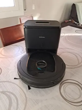 Robot Cecotec Conga con base vaciado