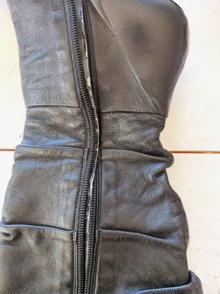 Stivali alti neri con cristalli