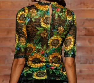 Camiseta de encaje con estampado de girasoles
