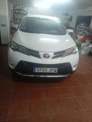 Toyota RAV4 2015